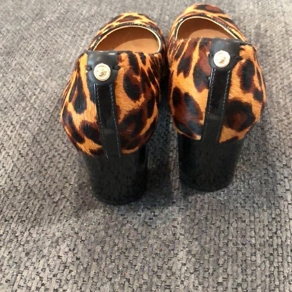 Nurture dyed calf hair leopard print pumps.  Size 7 - Picture 5 of 10